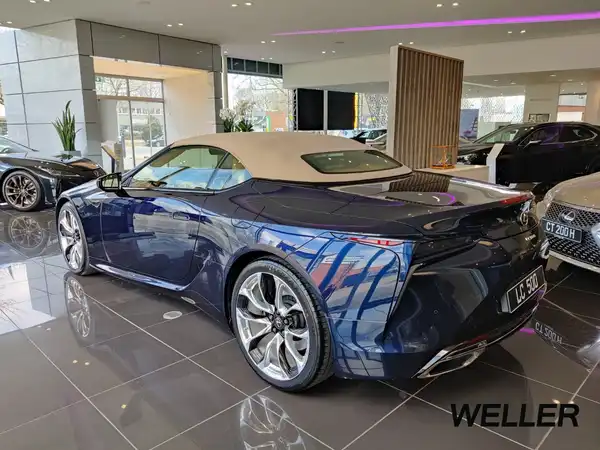 LEXUS LC 500 (7/15)