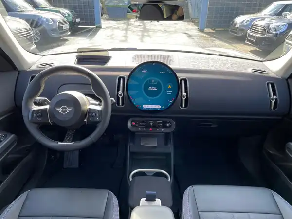 MINI COUNTRYMAN E (12/15)