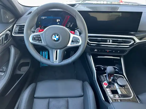 BMW M4 COUPÉ (13/15)