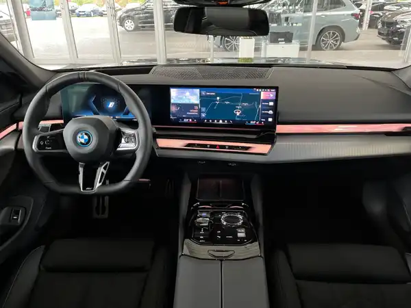 BMW I5 (11/15)