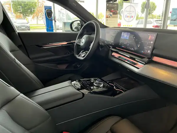 BMW I5 (9/15)