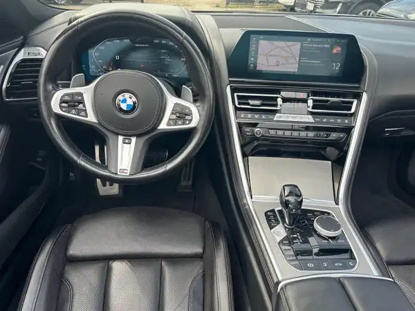 BMW M8 CABRIO (10/15)