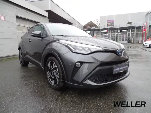 TOYOTA C-HR (4/15)