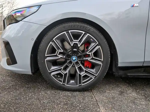 BMW I5 (9/15)