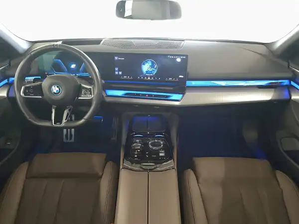 BMW I5 (13/15)