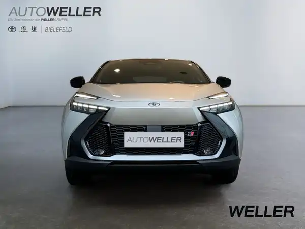 TOYOTA C-HR (6/15)