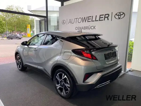 TOYOTA C-HR (4/15)