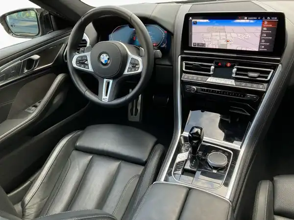 BMW M8  GRAN COUPÉ (14/15)