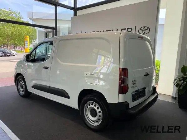 TOYOTA PROACE (8/15)