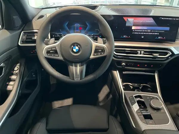 BMW 320D (12/15)