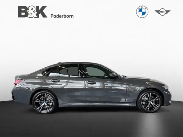 BMW 330E (8/13)