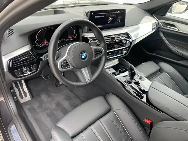 BMW 520I (13/15)