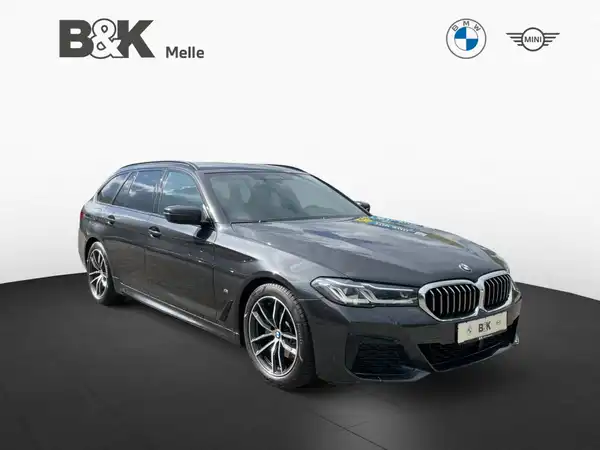 BMW 520I (6/15)